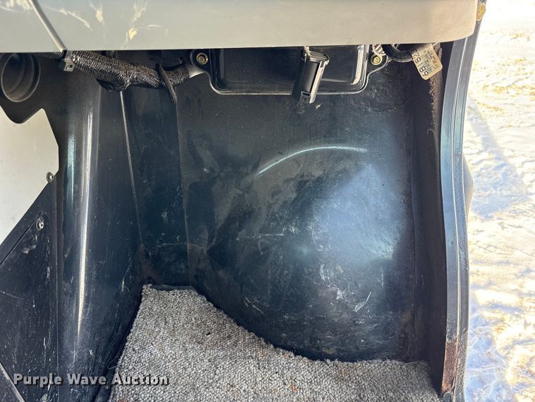 image for item FK1130 2003 Bobcat Toolcat 5600 utility vehicle