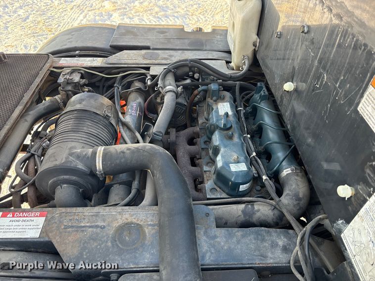 image for item FK1130 2003 Bobcat Toolcat 5600 utility vehicle