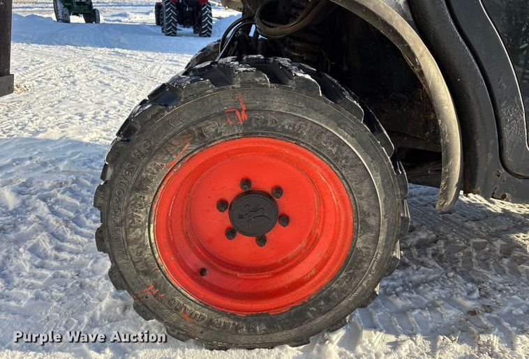 image for item FK1130 2003 Bobcat Toolcat 5600 utility vehicle