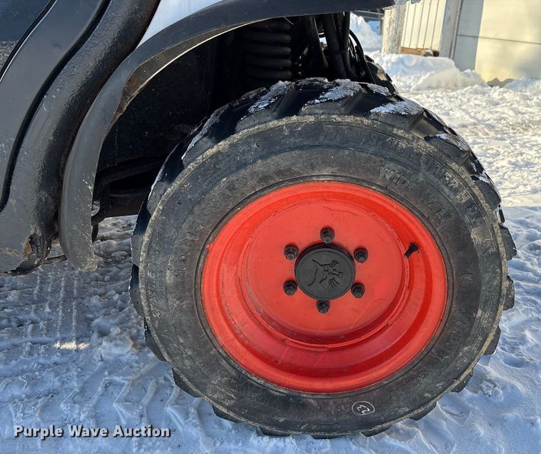 image for item FK1130 2003 Bobcat Toolcat 5600 utility vehicle