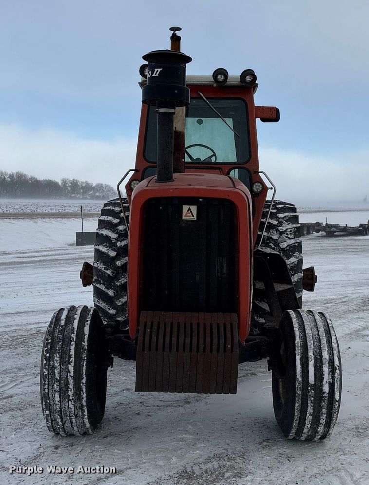 image for item FK1518 1978 Allis-Chalmers 7060 tractor
