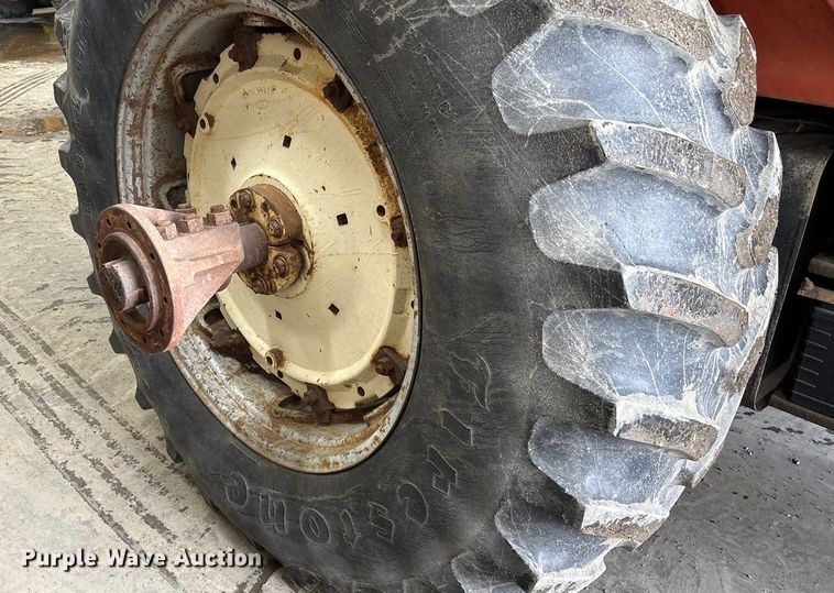 image for item FK1518 1978 Allis-Chalmers 7060 tractor