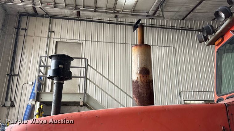 image for item FK1518 1978 Allis-Chalmers 7060 tractor