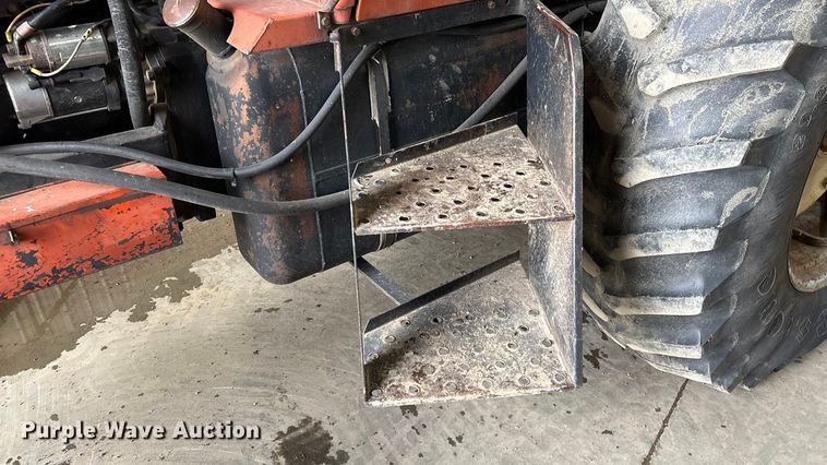 image for item FK1518 1978 Allis-Chalmers 7060 tractor