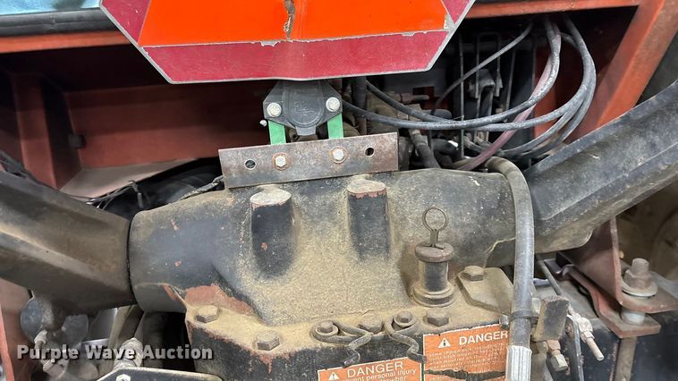 image for item FK1518 1978 Allis-Chalmers 7060 tractor