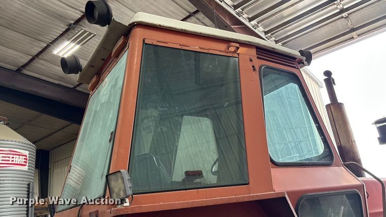 image for item FK1518 1978 Allis-Chalmers 7060 tractor