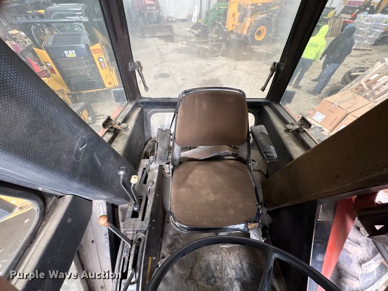 image for item FK1518 1978 Allis-Chalmers 7060 tractor