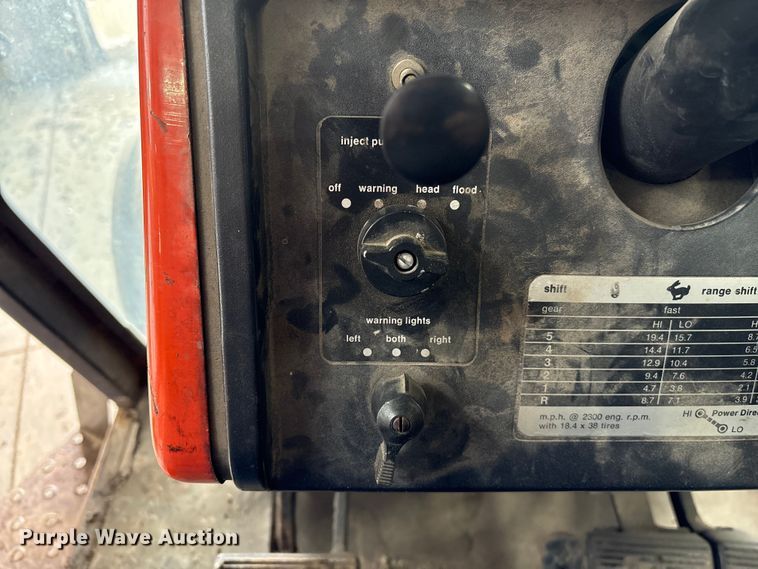 image for item FK1518 1978 Allis-Chalmers 7060 tractor