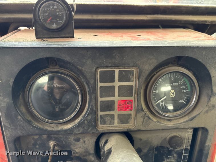 image for item FK1518 1978 Allis-Chalmers 7060 tractor