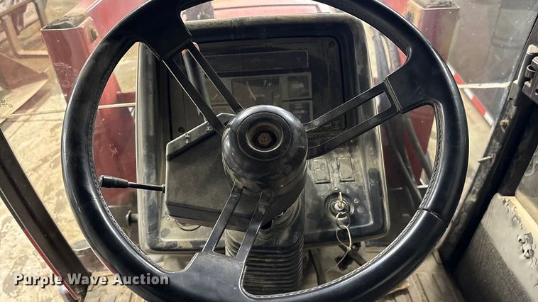 image for item FK1521 1990 Case IH 5130 tractor