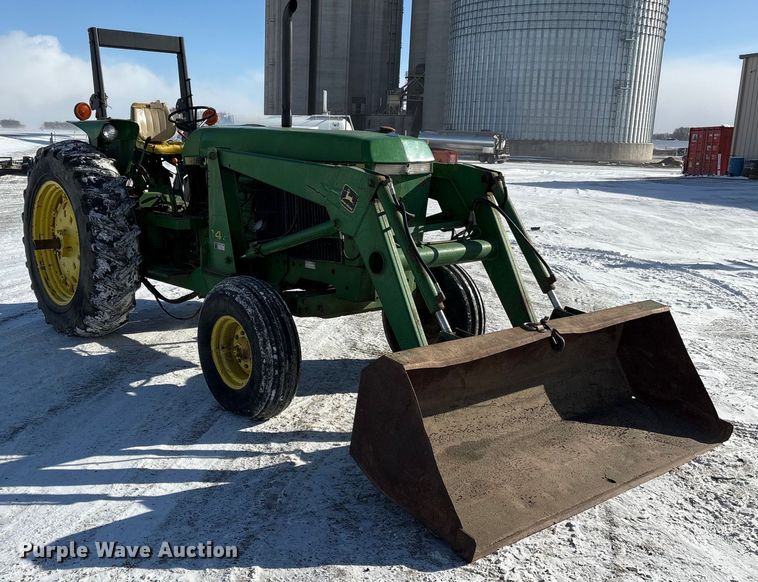 image for item FK1522 1991 John Deere 2955 tractor