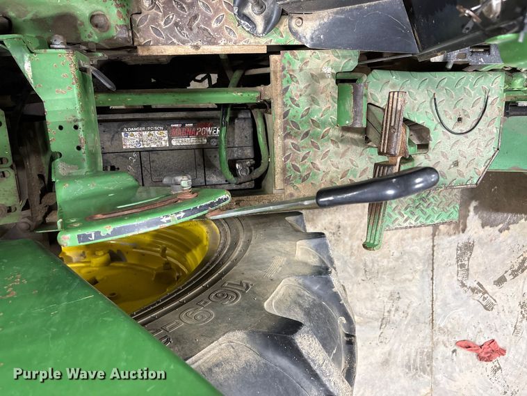 image for item FK1522 1991 John Deere 2955 tractor