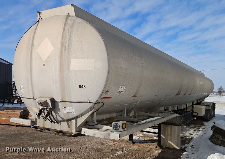 image for item FN5526 1990 CUST tank trailer