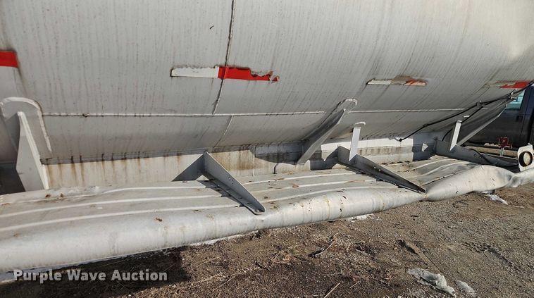 image for item FN5526 1990 CUST tank trailer