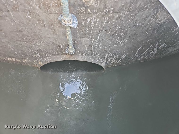 image for item FN5526 1990 CUST tank trailer