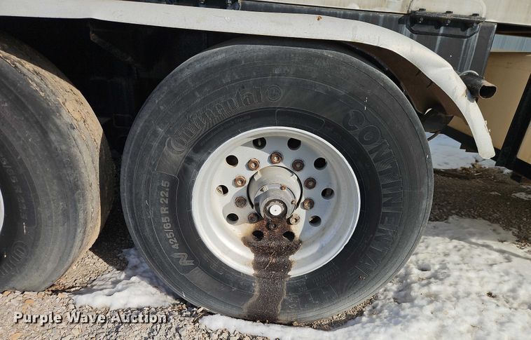 image for item FN5526 1990 CUST tank trailer