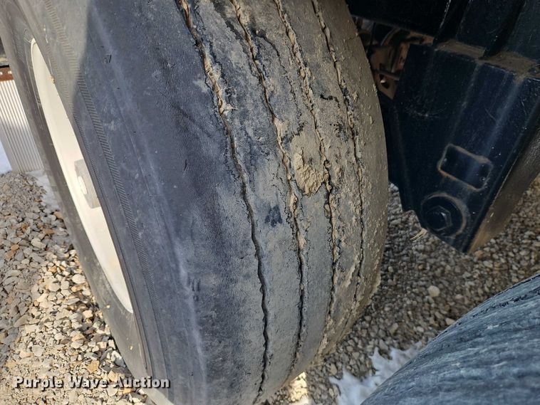 image for item FN5526 1990 CUST tank trailer