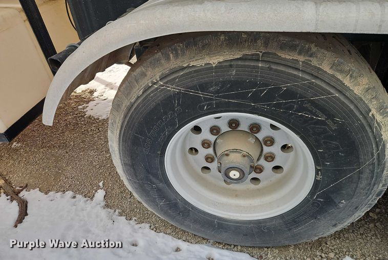 image for item FN5526 1990 CUST tank trailer