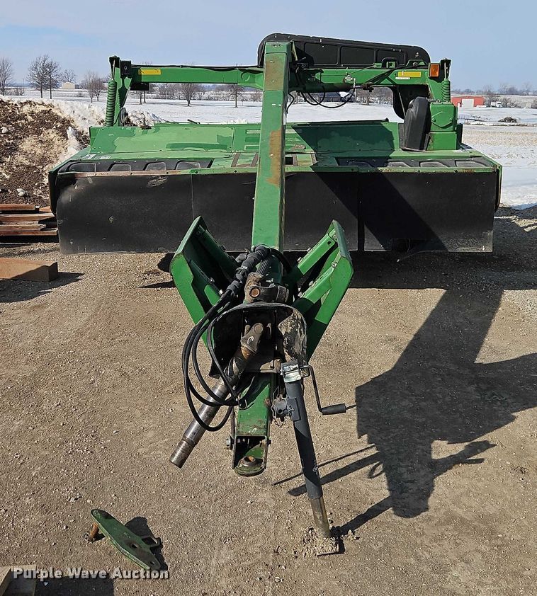 image for item FN5527 John Deere 735 swather / windrower