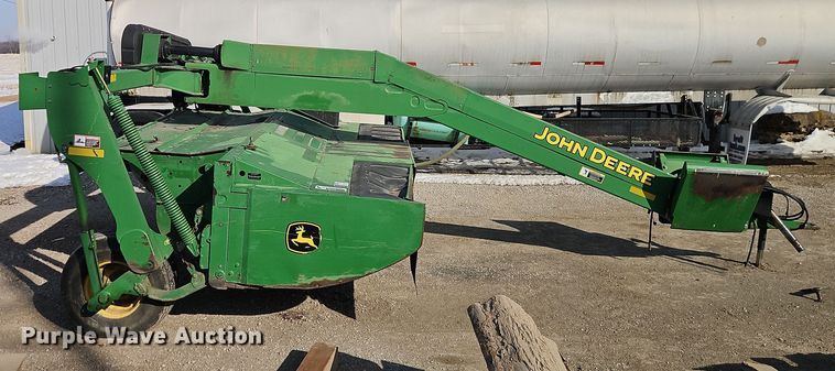 image for item FN5527 John Deere 735 swather / windrower