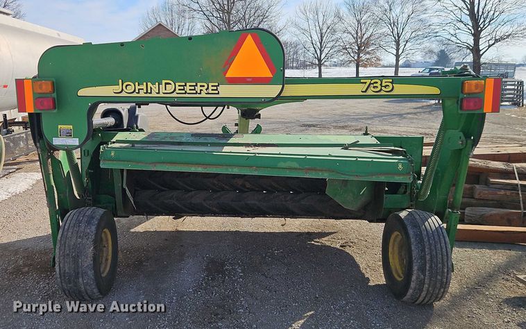 image for item FN5527 John Deere 735 swather / windrower