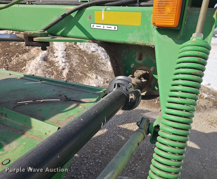 image for item FN5527 John Deere 735 swather / windrower