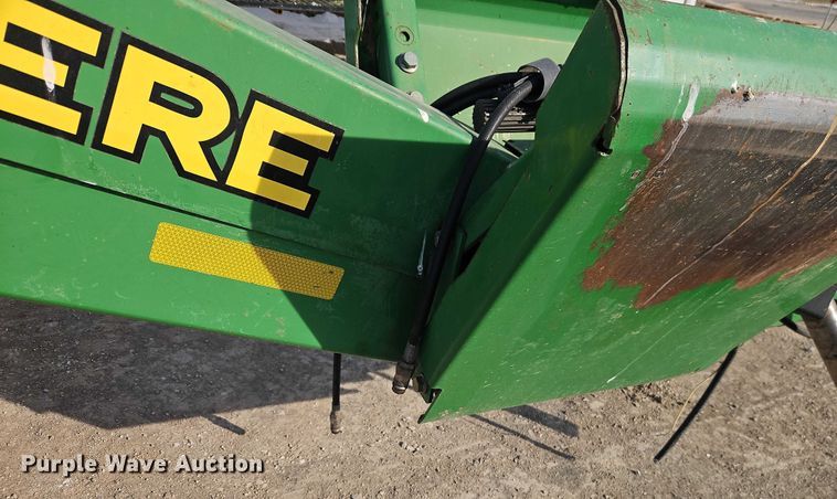 image for item FN5527 John Deere 735 swather / windrower