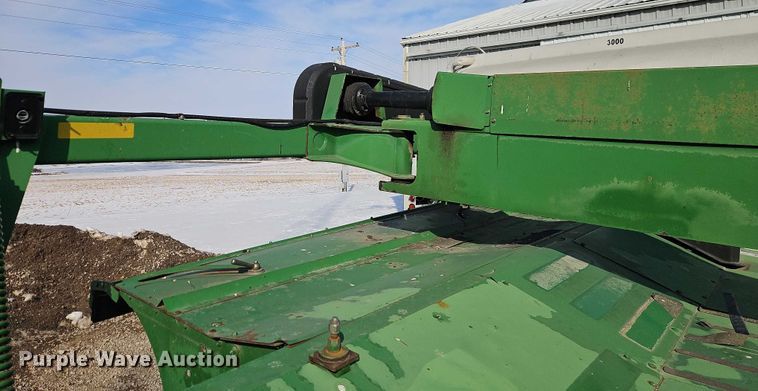 image for item FN5527 John Deere 735 swather / windrower