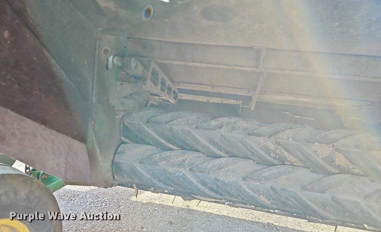 image for item FN5527 John Deere 735 swather / windrower