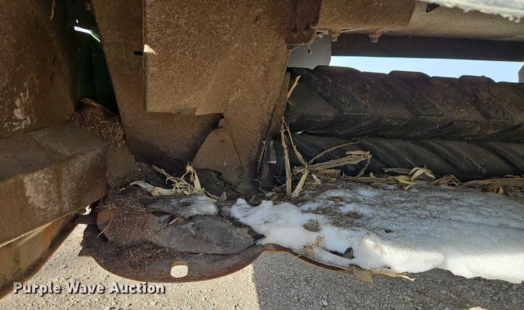 image for item FN5527 John Deere 735 swather / windrower