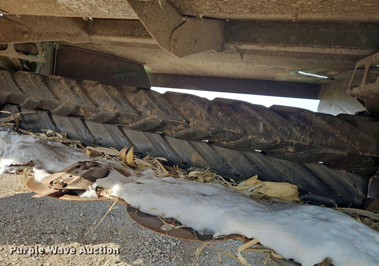 image for item FN5527 John Deere 735 swather / windrower