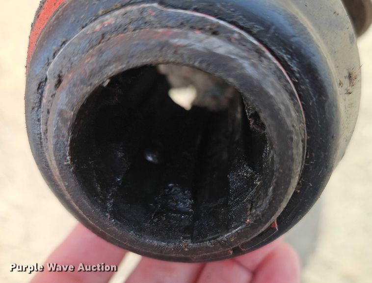 image for item FN5528 New Holland 688 round baler