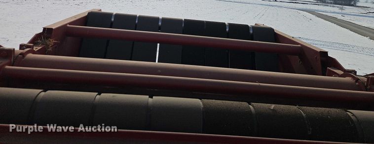 image for item FN5528 New Holland 688 round baler