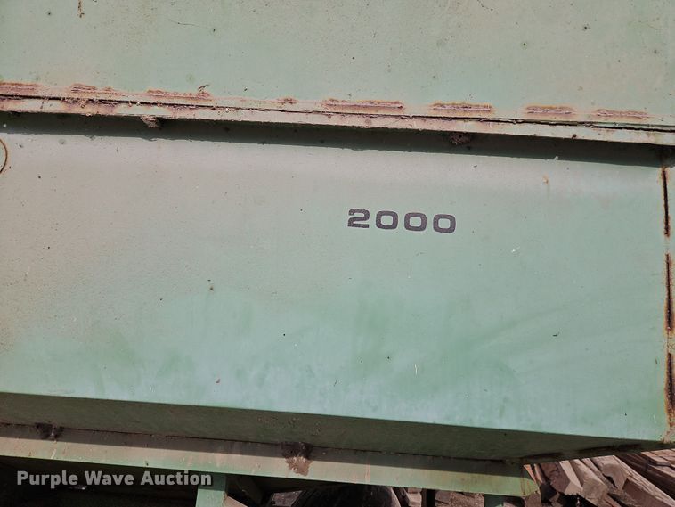 image for item FN5529 Parker 2000 gravity wagon