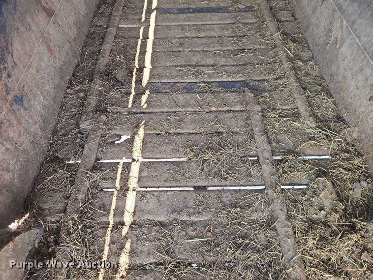 image for item FN5530 1990 Coose Trailer  livestock trailer