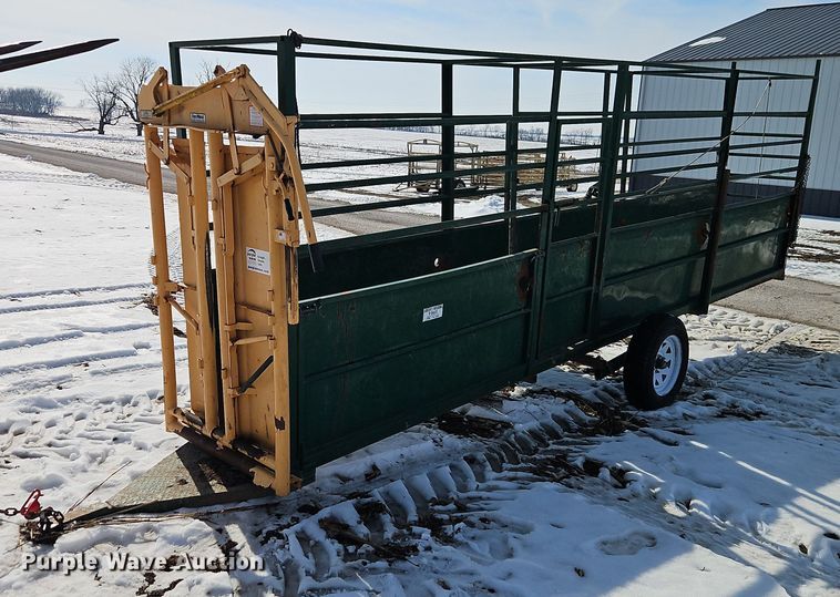 image for item FN5531 Green's welding portable livestock chute 