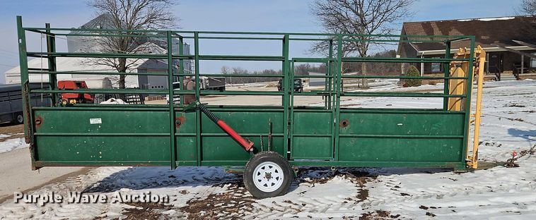 image for item FN5531 Green's welding portable livestock chute 
