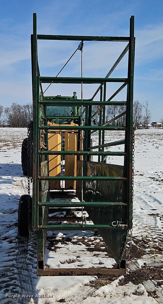 image for item FN5531 Green's welding portable livestock chute 