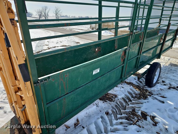 image for item FN5531 Green's welding portable livestock chute 
