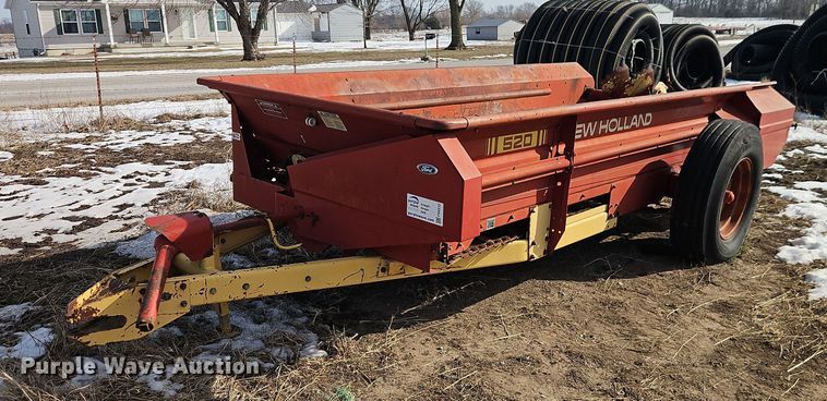 image for item FN5532 Ford 520 manure spreader