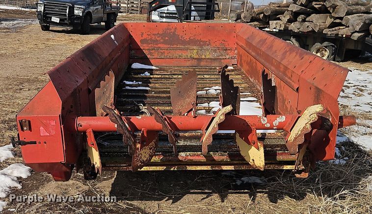image for item FN5532 Ford 520 manure spreader