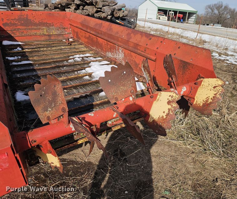 image for item FN5532 Ford 520 manure spreader