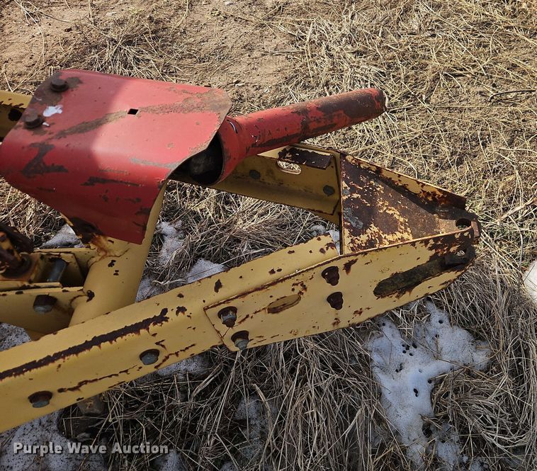 image for item FN5532 Ford 520 manure spreader