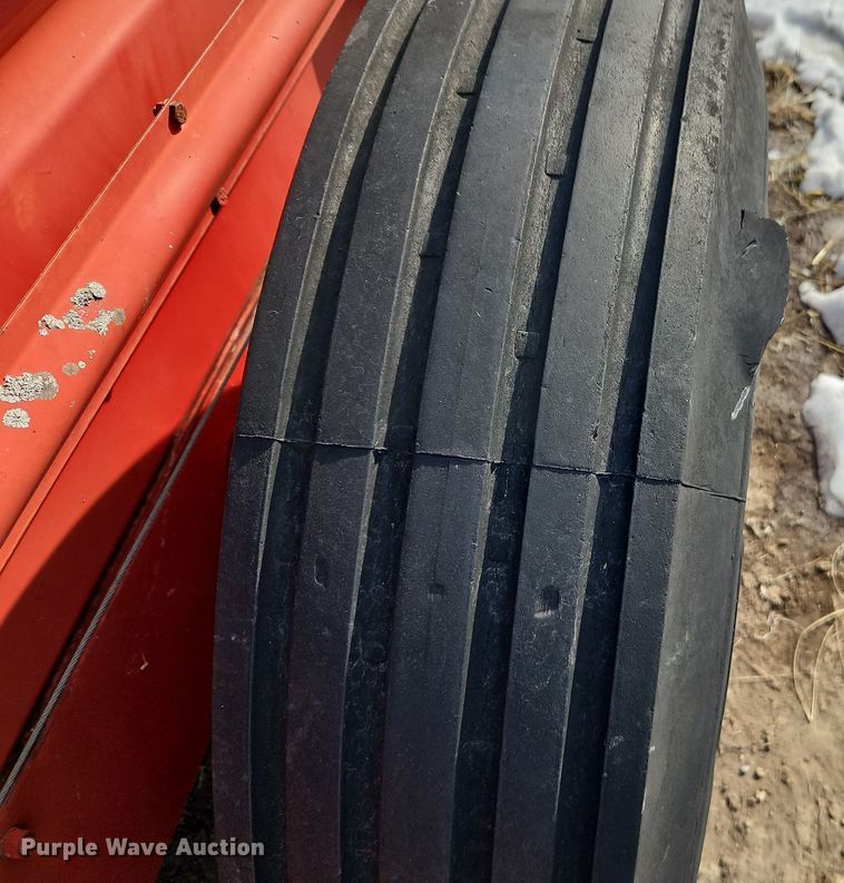 image for item FN5532 Ford 520 manure spreader