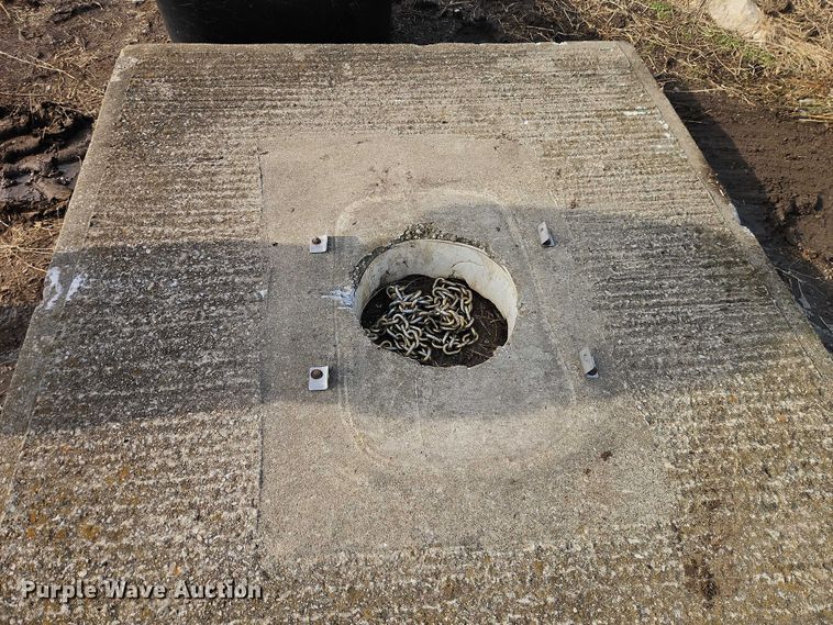 image for item FN5534 Mira Fount freeze proof water trough