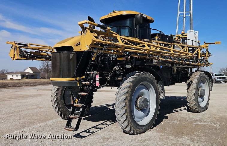 image for item FN5566 2015 RoGator RG 900B sprayer