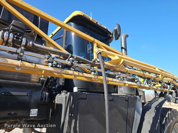 image for item FN5566 2015 RoGator RG 900B sprayer