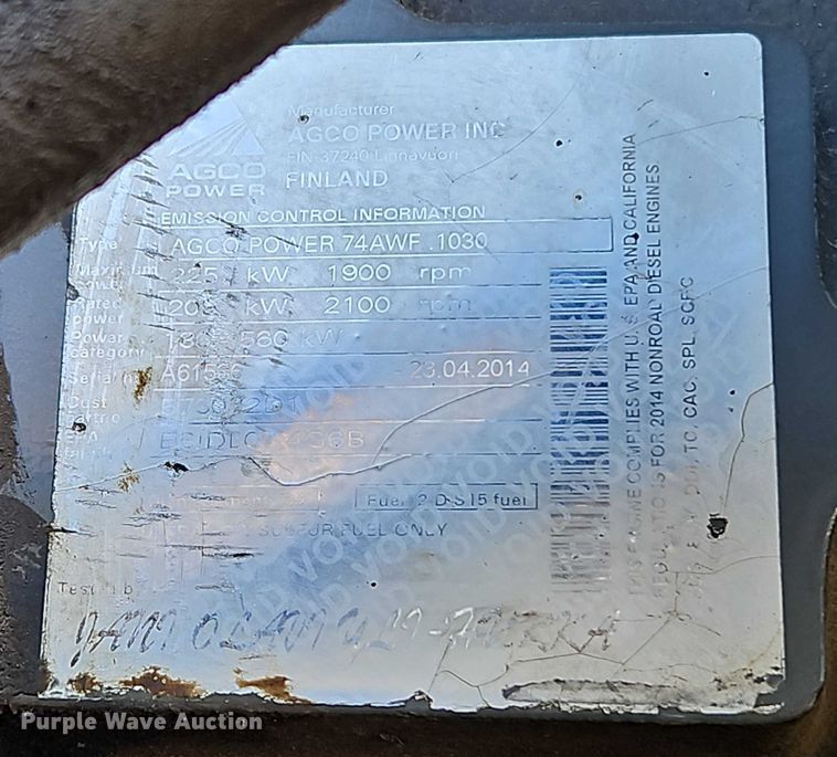 image for item FN5566 2015 RoGator RG 900B sprayer