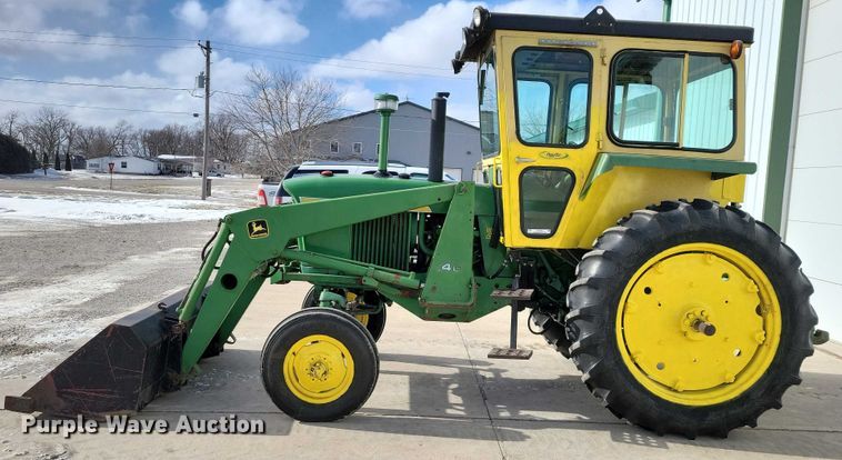 image for item NO9990 1966 John Deere 2510 tractor