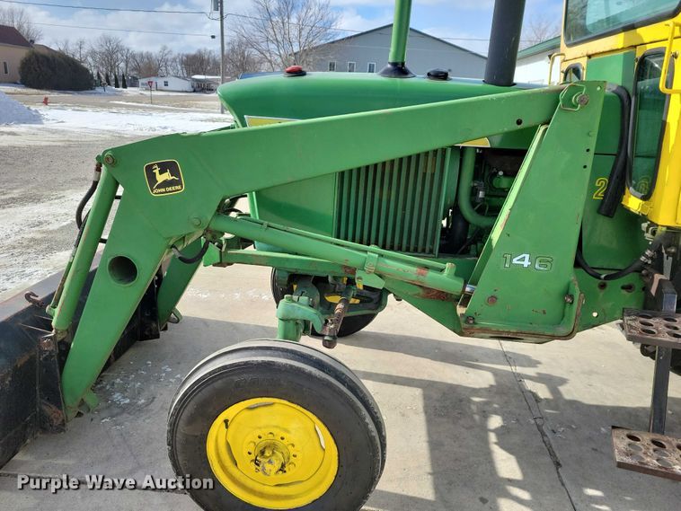 image for item NO9990 1966 John Deere 2510 tractor